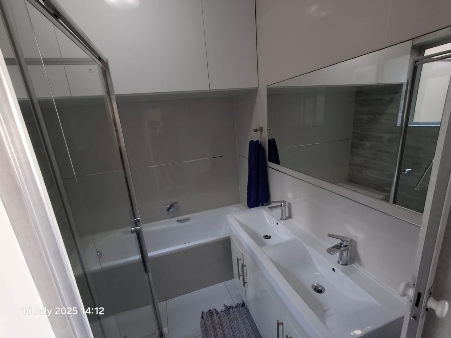 To Let 2 Bedroom Property for Rent in Summerstrand Eastern Cape